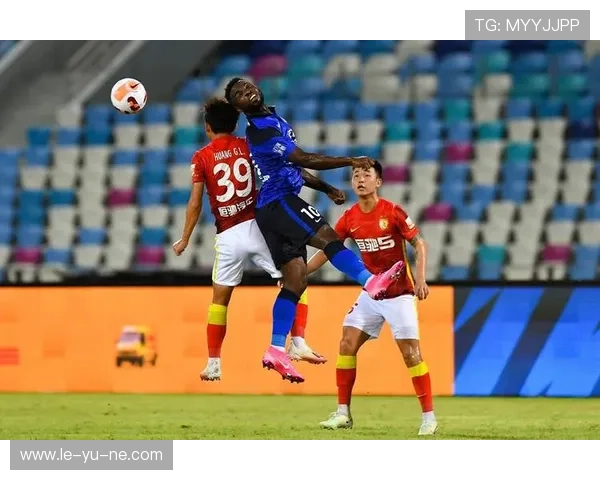 广州队足球俱乐部迎全新赛季期待重振雄风 广州队足球俱乐部迎全新赛季期待重振雄风