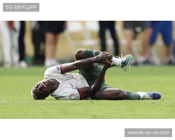 技术拆解:凯塞多如何用覆盖与出球统治中场 技术拆解:凯塞多如何用覆盖与出球统治中场